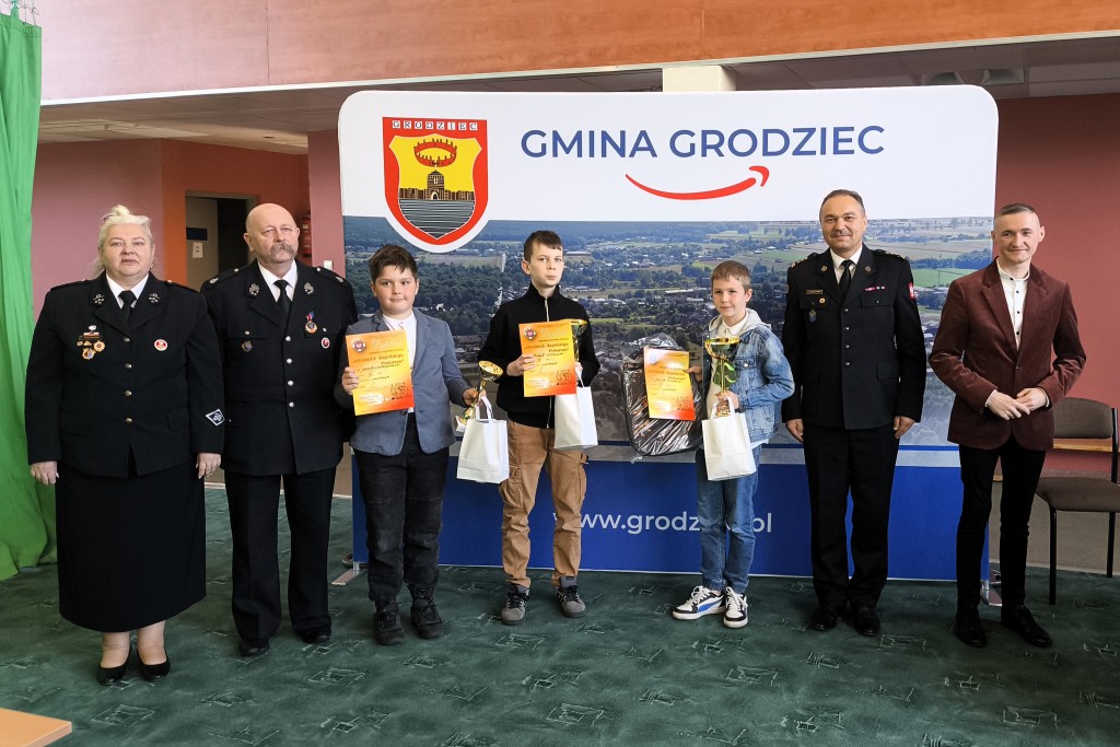 Grodziec gospodarzem powiatowego turnieju wiedzy pożarniczej - zdjęcie 1